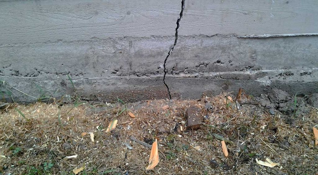 Почему трескается бетон после заливки? - причины появления трещин